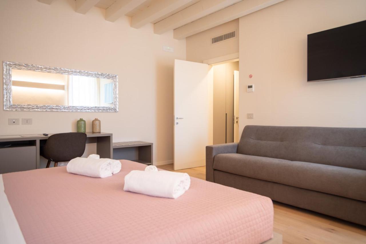 Calcirelli Suites Верона Екстериор снимка
