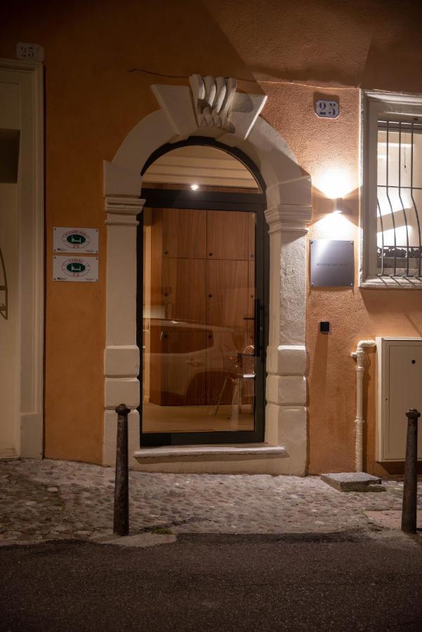 Calcirelli Suites Верона Екстериор снимка